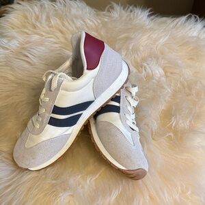 Stylish White and Navy Sneakers with Red Accent